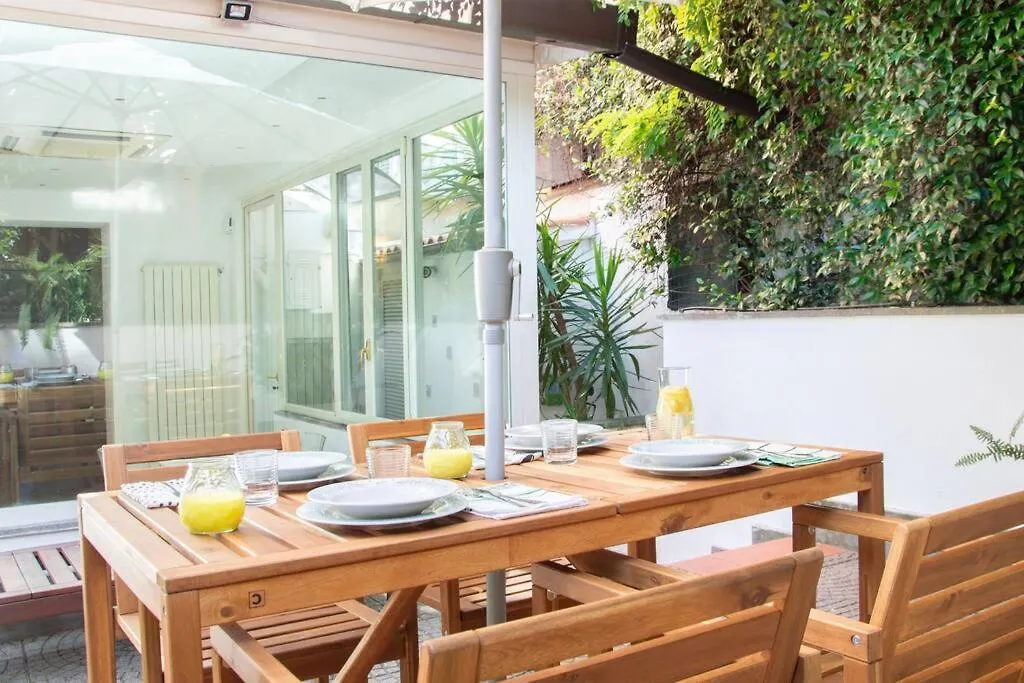 Oasi Di Relax: Appartamento Con Giardino A Roma Lägenhet