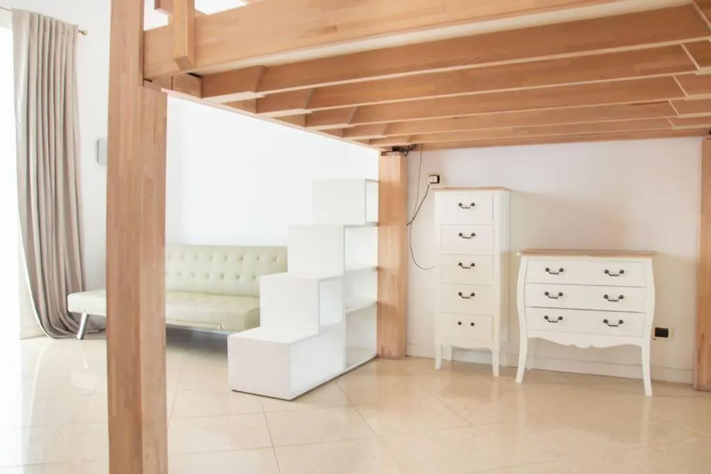 Oasi Di Relax: Appartamento Con Giardino A Roma 0*, Rom Italien