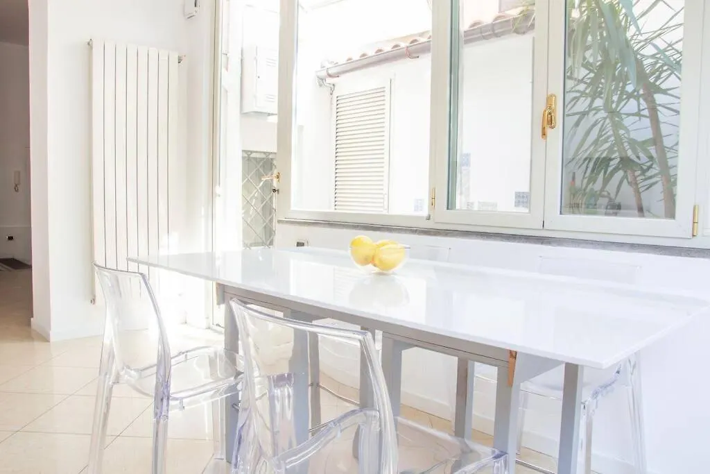 Apartment Oasi Di Relax: Appartamento Con Giardino A Roma