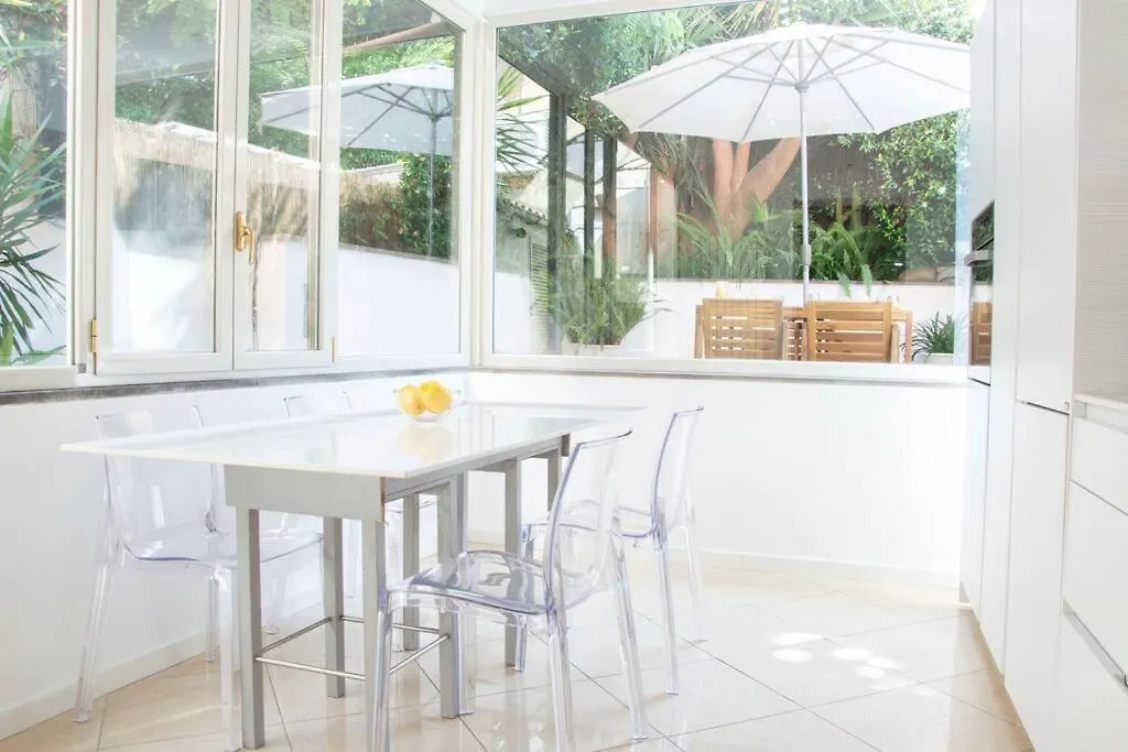 Apartment Oasi Di Relax: Appartamento Con Giardino A Roma Italy